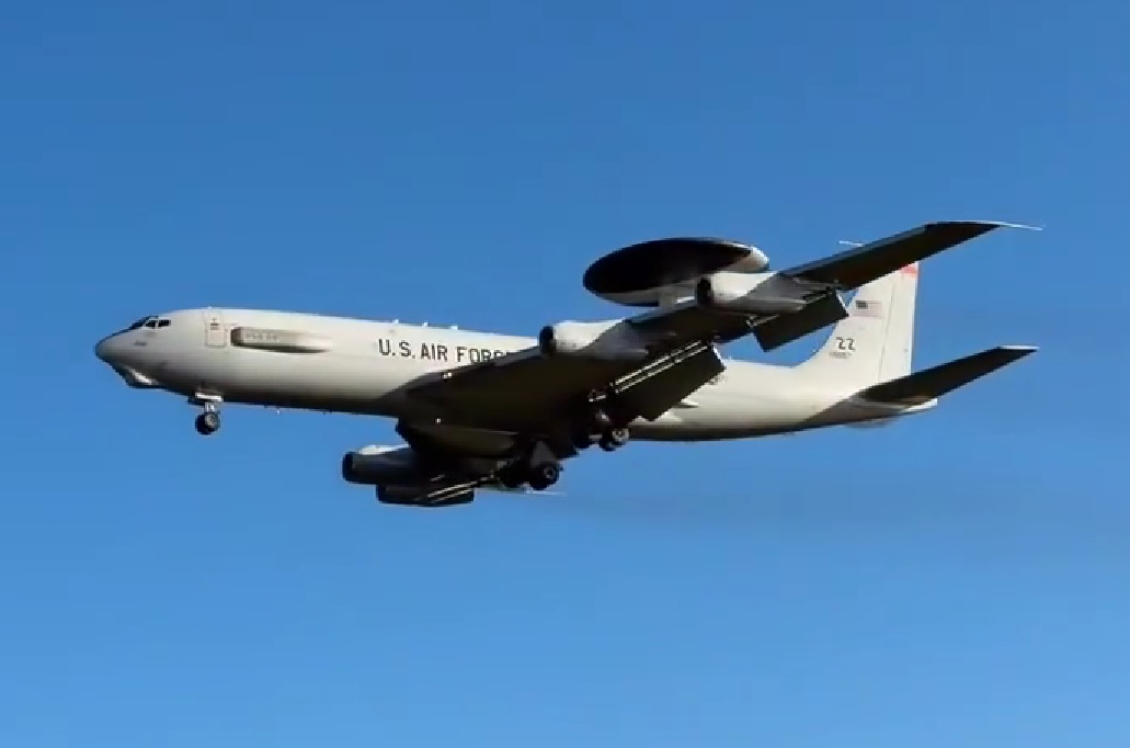 U.S. Is Deploying Dozens Of Warplanes, Including F-22s, E-3s And U-2s, Near Iran (Videos)