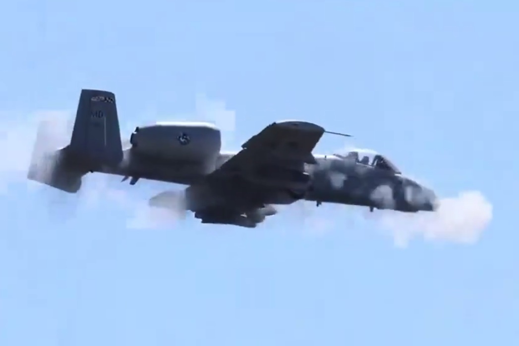 American A-10s Gun Iraqi Soldiers To Death At Military Clinic (Videos)