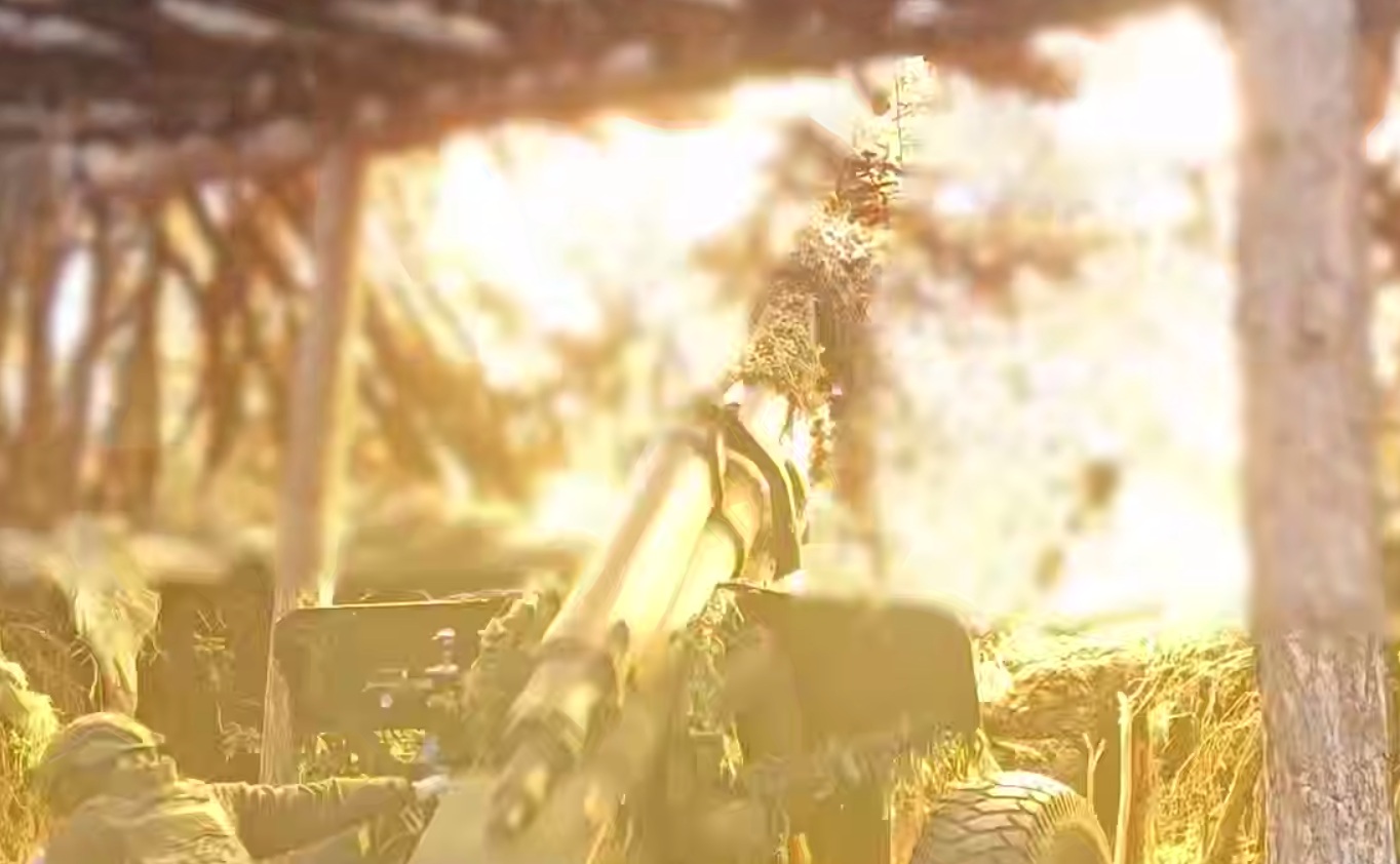 Russian Forces Advance Near Slovyansk, Threaten Key Ukrainian Supply Hub