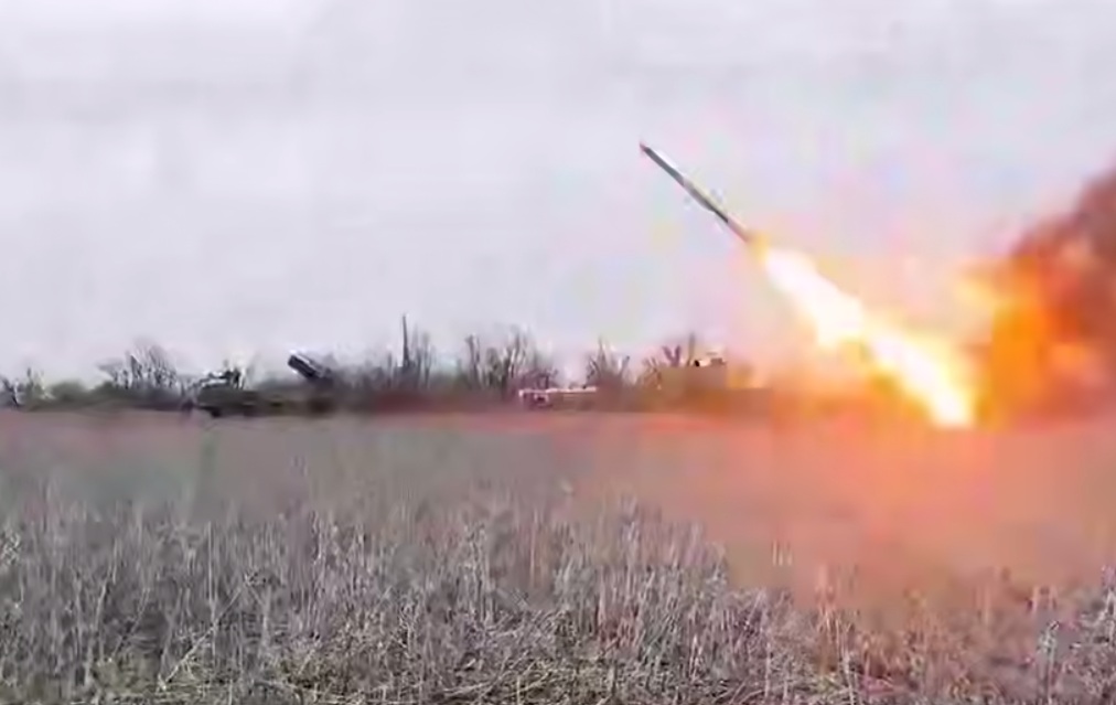 Russian Army Inches Closer To Slaviansk